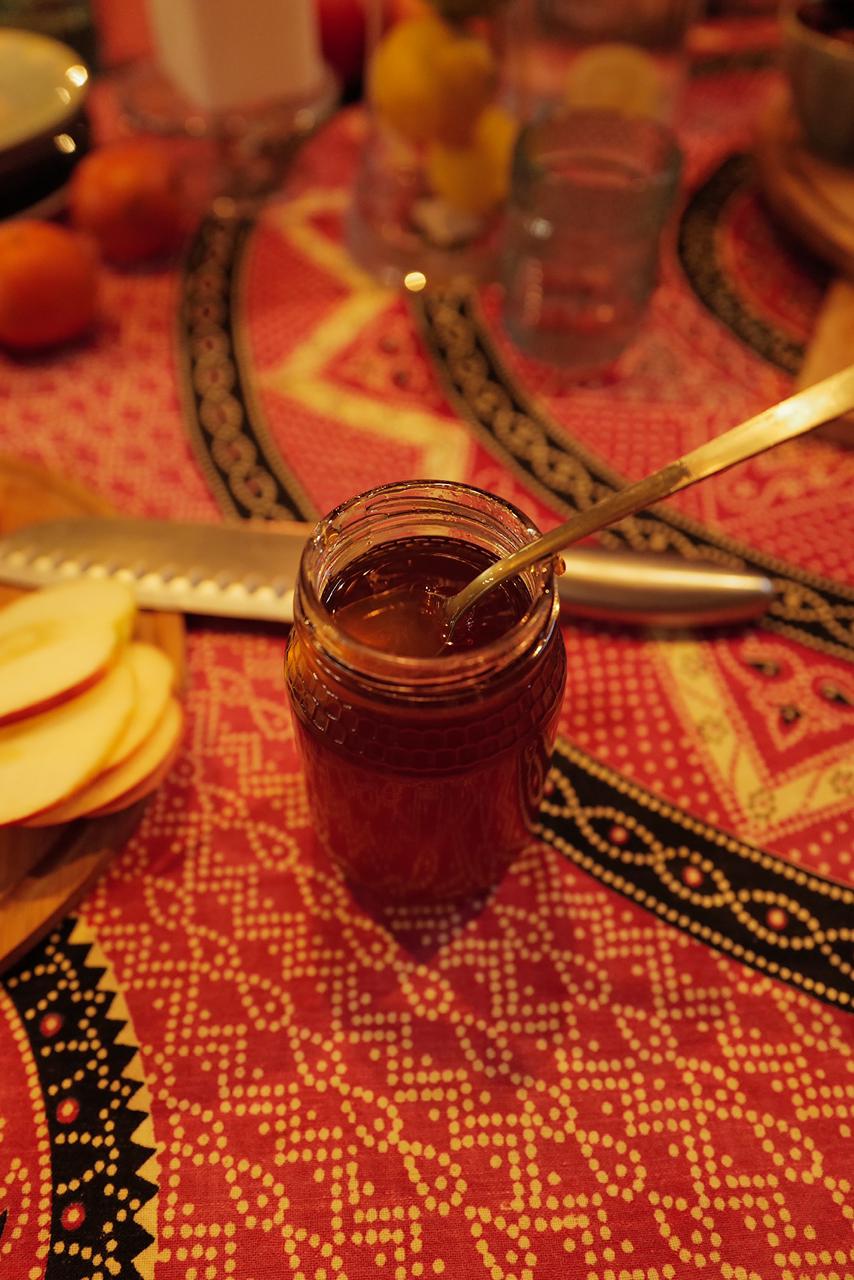 Natural Sweeteners - Honey, Monk Fruit & Dates
